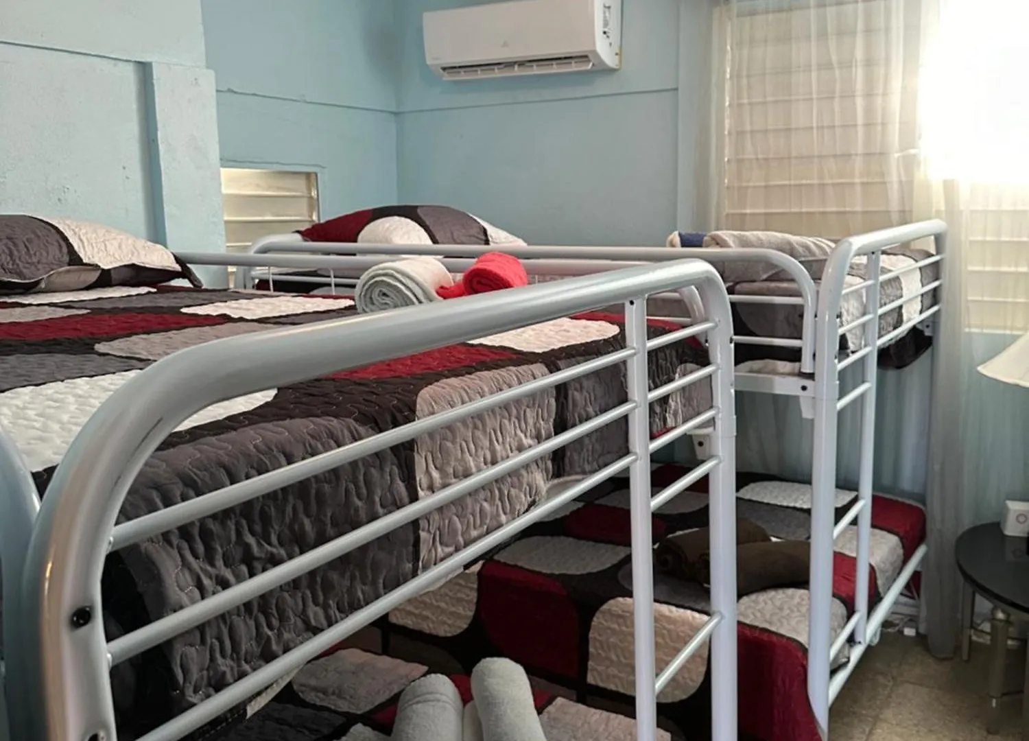 3Br, 1Ba In Cepeda, Up To 20 Guests Near Ocean Park Beach سان خوان شقة